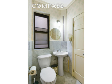 A home and office apartment is available on Upper West Side - photo 7