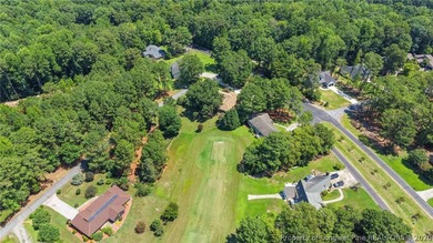 Welcome to 88 Traceway, a spacious all-brick, single-story - photo 2