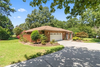 Welcome to 88 Traceway, a spacious all-brick, single-story - photo 5