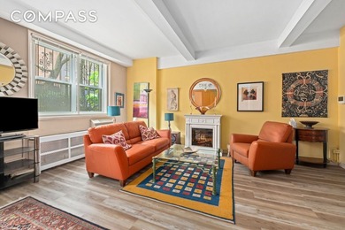 Introducing this elegant and spacious pre-war 1 bedroom, 1 - photo 3