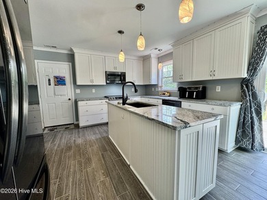 Below Estimated and Appraisal Value! Welcome home to this - photo 8