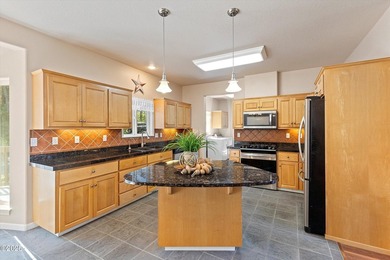 RARE OCEAN VIEW ESTATE PROPERTY! Lovingly maintained by the - photo 11