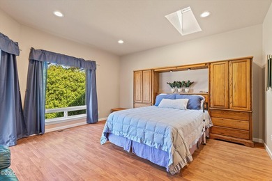 RARE OCEAN VIEW ESTATE PROPERTY! Lovingly maintained by the - photo 17