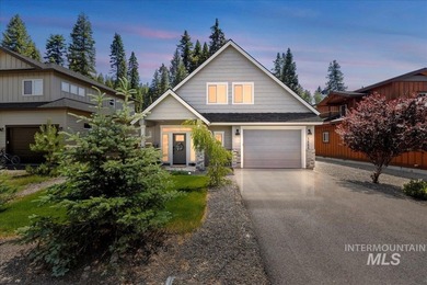 Payette Lake Home For Sale in Mccall Idaho
