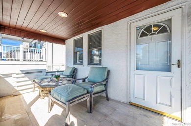 Prime East Atlantic Beach Beautiful House - Updated Open Kitchen - photo 5