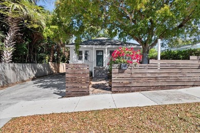 Welcome to your slice of paradise in West Palm Beach! This - photo 2