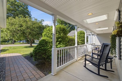 This beautifully maintained, 2 Bedroom, 2 Bath condo offers a - photo 3