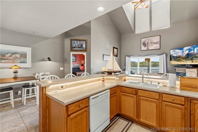 TWO BOAT SLIPS INCLUDED! Spacious, quiet top-floor 4BR/3BA condo - photo 11