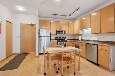 Welcome to University Flats in Prospect Park! Walk, bike, or - photo 11