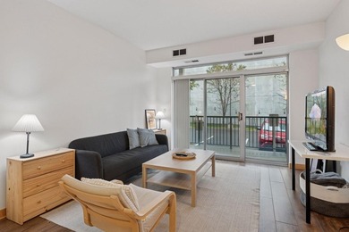 Welcome to University Flats in Prospect Park! Walk, bike, or - photo 12