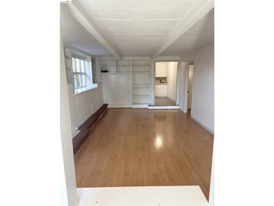 Beautifully maintained duplex located in one of the most - photo 14