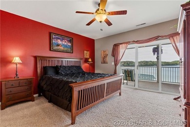 TWO BOAT SLIPS INCLUDED! Spacious, quiet top-floor 4BR/3BA condo - photo 14