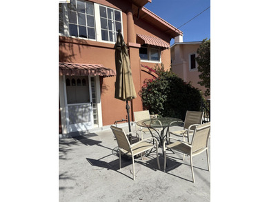 Beautifully maintained duplex located in one of the most - photo 17