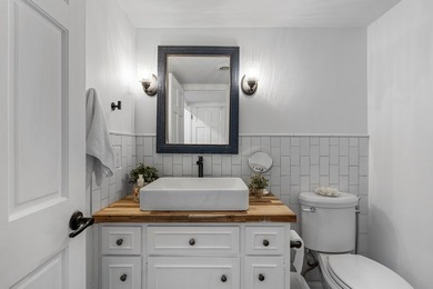 *** EXTERIOR JUST PAINTED, QUARTZ COUNTERTOPS ADDED TO - photo 17
