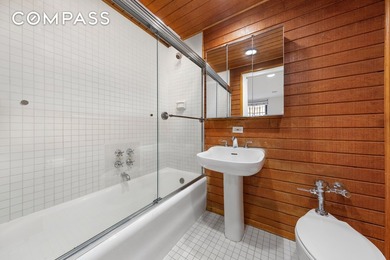 Apartment 2B at One Fifth Avenue presents an exceptional - photo 8