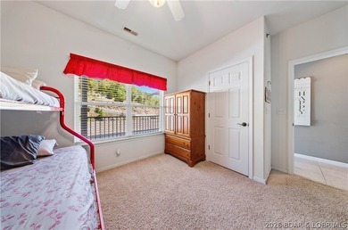 TWO BOAT SLIPS INCLUDED! Spacious, quiet top-floor 4BR/3BA condo - photo 20