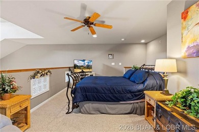 TWO BOAT SLIPS INCLUDED! Spacious, quiet top-floor 4BR/3BA condo - photo 21