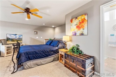 TWO BOAT SLIPS INCLUDED! Spacious, quiet top-floor 4BR/3BA condo - photo 22