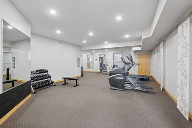 Welcome to University Flats in Prospect Park! Walk, bike, or - photo 25