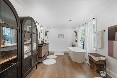 *** EXTERIOR JUST PAINTED, QUARTZ COUNTERTOPS ADDED TO - photo 26