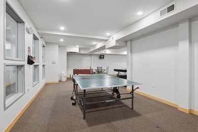 Welcome to University Flats in Prospect Park! Walk, bike, or - photo 26