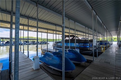 TWO BOAT SLIPS INCLUDED! Spacious, quiet top-floor 4BR/3BA condo - photo 29