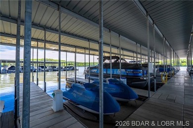 TWO BOAT SLIPS INCLUDED! Spacious, quiet top-floor 4BR/3BA condo - photo 29