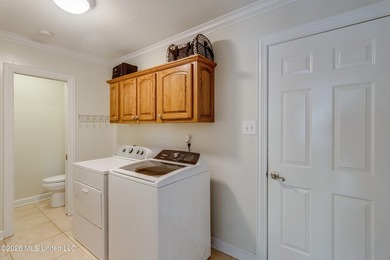 Welcome to 7 Keyser Lane in Gulfport, MS--an inviting home - photo 31