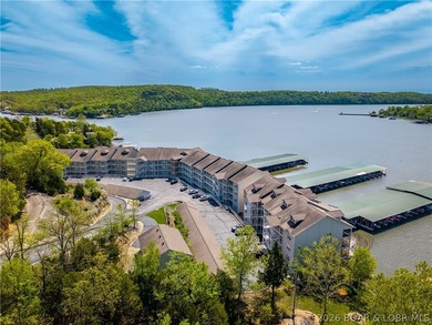 TWO BOAT SLIPS INCLUDED! Spacious, quiet top-floor 4BR/3BA condo - photo 34