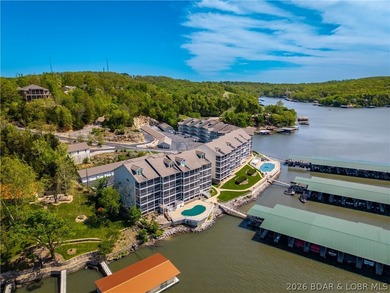 TWO BOAT SLIPS INCLUDED! Spacious, quiet top-floor 4BR/3BA condo - photo 35