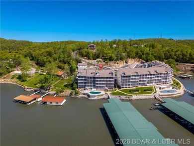 TWO BOAT SLIPS INCLUDED! Spacious, quiet top-floor 4BR/3BA condo - photo 38
