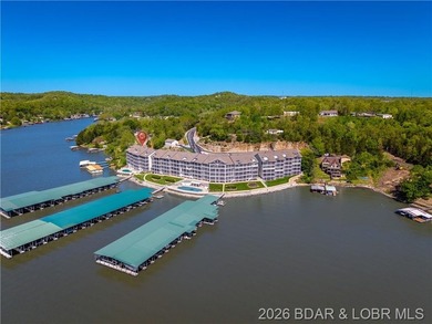 TWO BOAT SLIPS INCLUDED! Spacious, quiet top-floor 4BR/3BA condo - photo 39