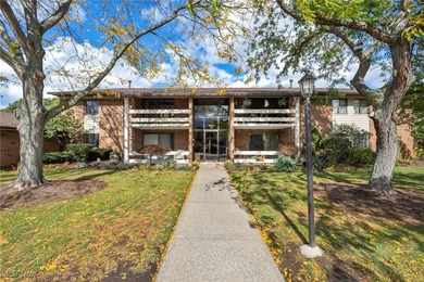 Lake Erie - Lake County Condo Sale Pending in Willoughby Ohio