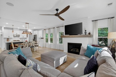 Welcome home to The Pointe at Rhodes Crossing, where modern - photo 20