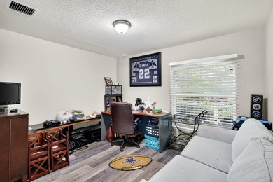 Welcome to your own slice of Florida paradise! This beautifully - photo 33