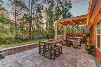 Welcome home to The Pointe at Rhodes Crossing, where modern - photo 42