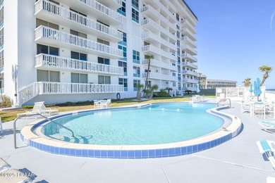 Welcome to coastal living redefined in this beautifully - photo 50