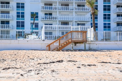 Welcome to coastal living redefined in this beautifully - photo 57