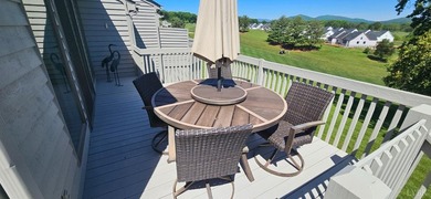 Forest! 1 level end unit townhome w/a 2 car garage,2 Bdrms 2 - photo 10