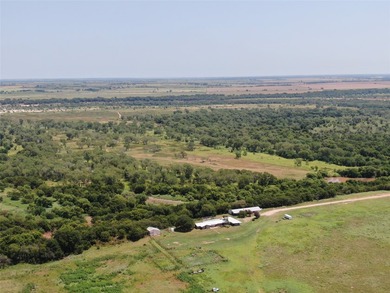 Rare opportunity to own an exceptional large-acreage - photo 6