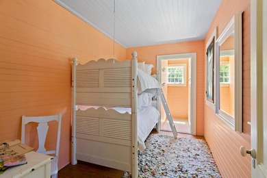 Built in 1917 by John Aspinwall, this extraordinary retreat is - photo 11