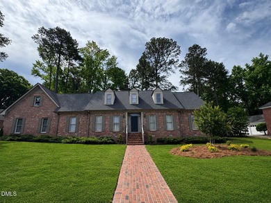 ******MAJOR Price Imporovement! Welcome to 209 Ashmore Ln, a - photo 2