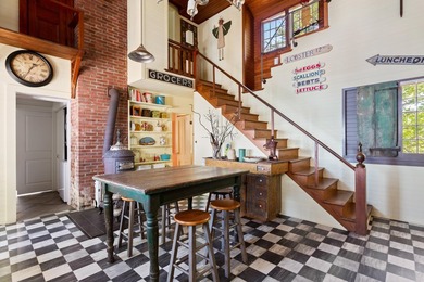Built in 1917 by John Aspinwall, this extraordinary retreat is - photo 15