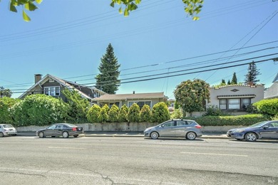 Seller is offering financing at 70% LTV T 4.5% FOR 3 Years - photo 18