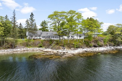 Built in 1917 by John Aspinwall, this extraordinary retreat is - photo 36
