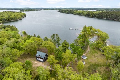 Built in 1917 by John Aspinwall, this extraordinary retreat is - photo 47