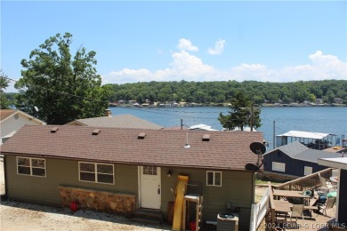 Lake of the Ozarks Home For Sale in Gravois Mills Missouri