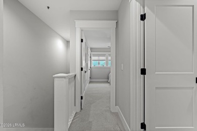 Rare opportunity to own a beautifully high-end renovated corner - photo 16