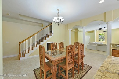:3 +- Acre Riverfront Estate Home w/ Att 2 car garage plus a - photo 21