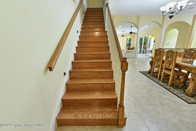 :3 +- Acre Riverfront Estate Home w/ Att 2 car garage plus a - photo 23